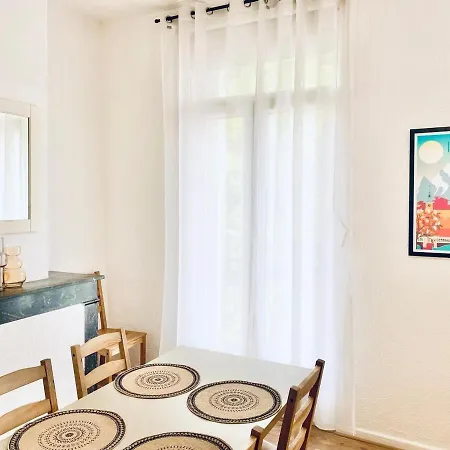 Bright For 4 In Downtown Appartement Perpignan