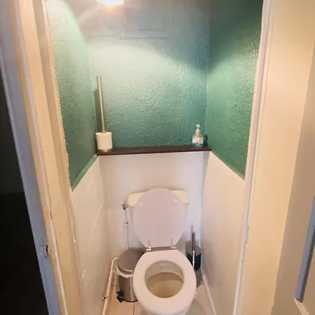 Bright For 4 In Downtown Appartement